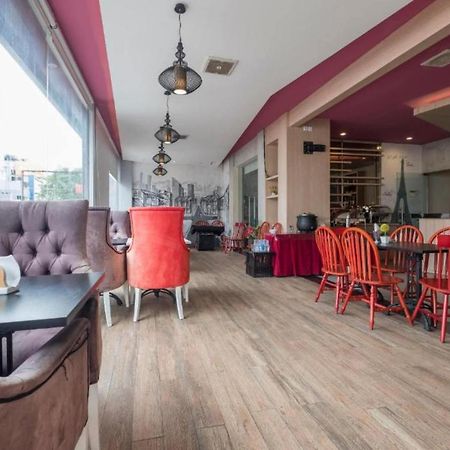 Collection O 91714 Hotel Alden ماكاسار المظهر الخارجي الصورة